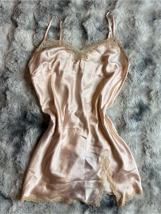 Victoria's Secret Other - Victoria’s Secret 2016 Champagne Satin Lace Slip Chemise Nightgown M